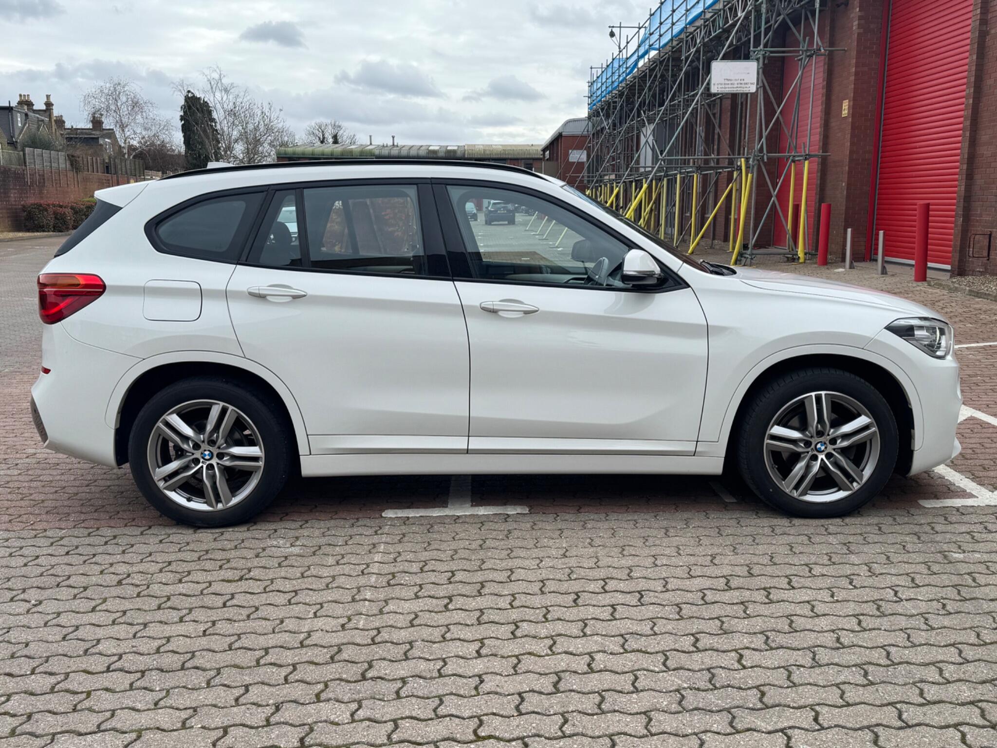 2019 BMW X1 1.5 18i GPF M Sport DCT sDrive Euro 6 (s/s) 5dr, exterior view 3