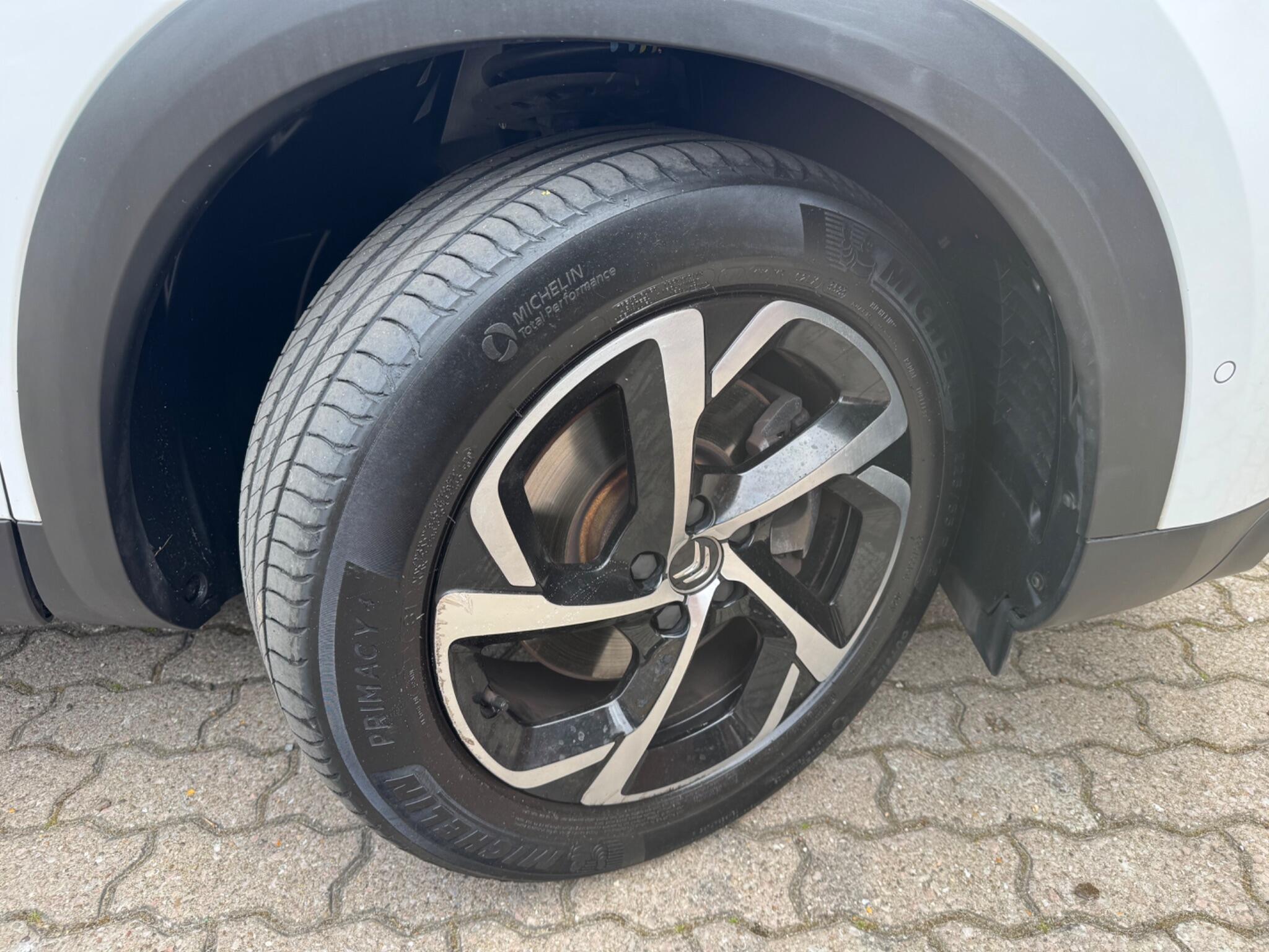 2021 Citroen C5 Aircross 1.6 13.2kWh Shine SUV 5dr Petrol Plug-in Hybrid e-EAT8 Euro 6 (s/s) (225 ps), exterior view 2