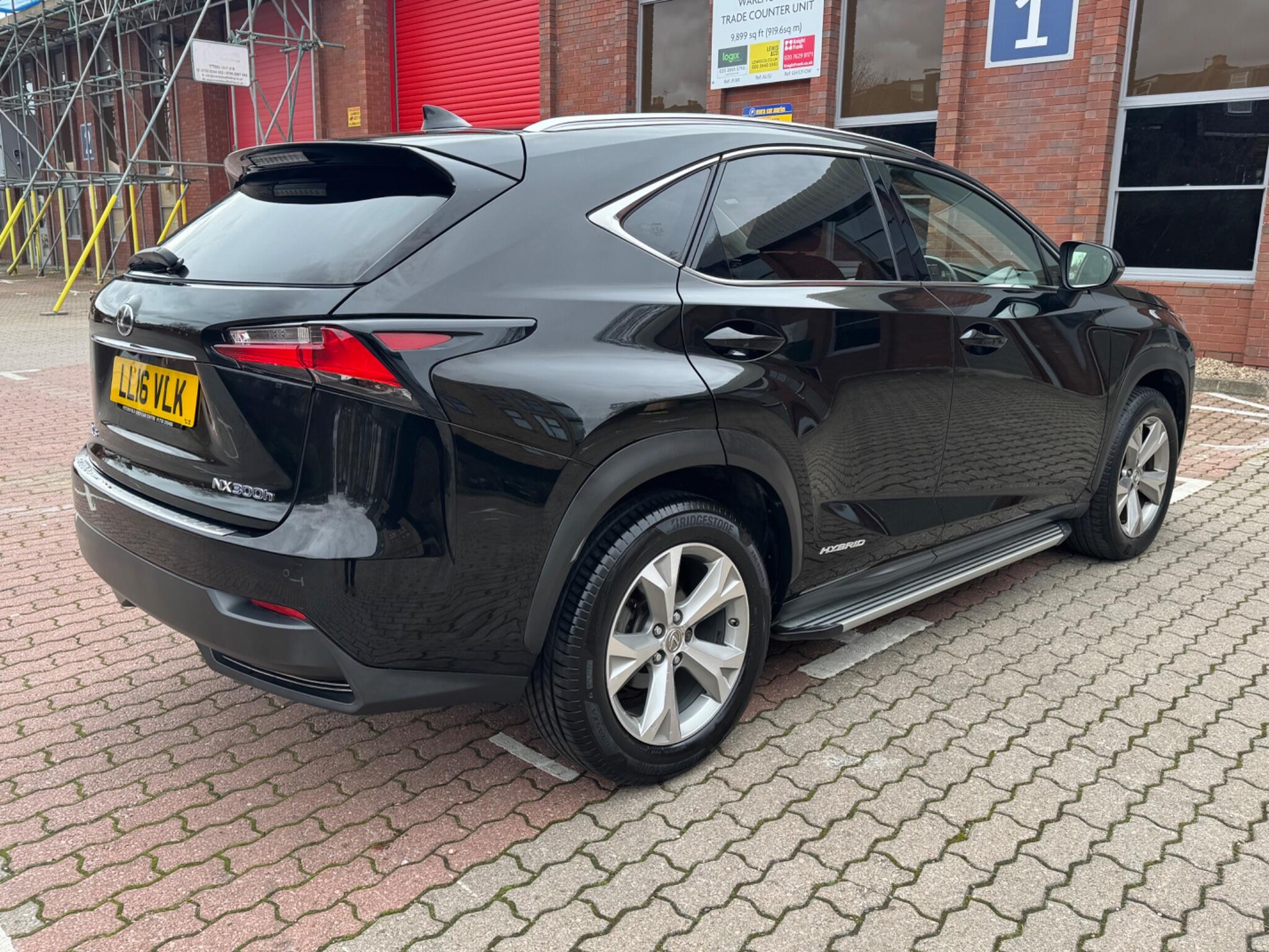 2016 Lexus NX 2.5 300h Premier E-CVT 4WD Euro 6 (s/s) 5dr, exterior view 4
