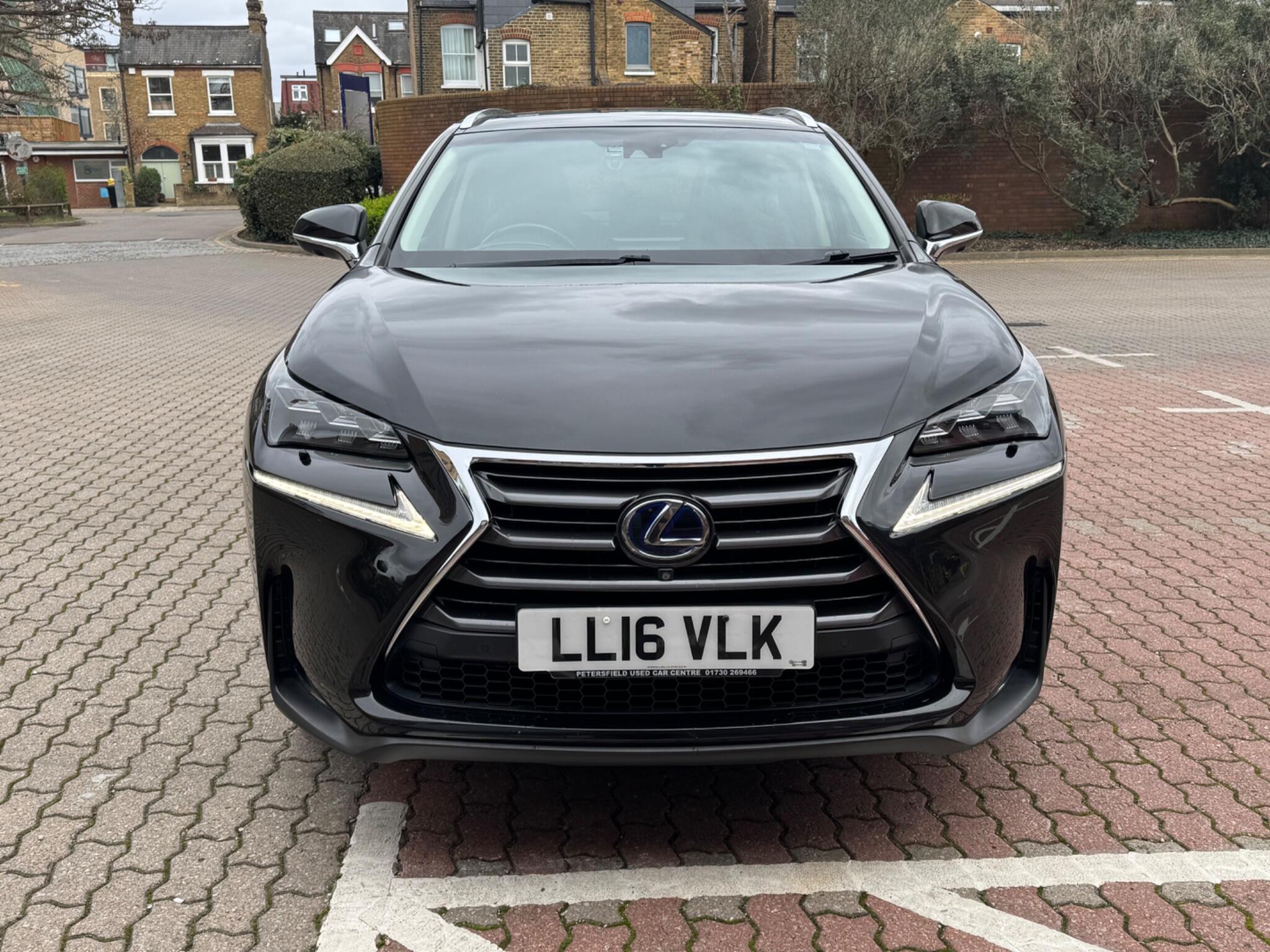 2016 Lexus NX 2.5 300h Premier E-CVT 4WD Euro 6 (s/s) 5dr, exterior view 3