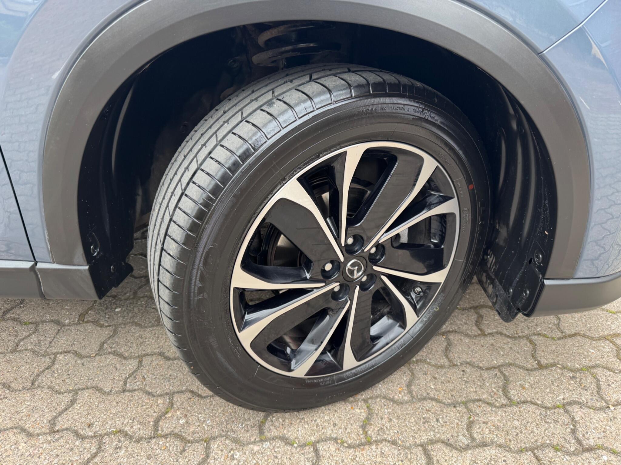 2025 Mazda CX-5 2.0 e-SKYACTIV G MHEV Exclusive-Line Auto Euro 6 (s/s) 5dr, exterior view 2