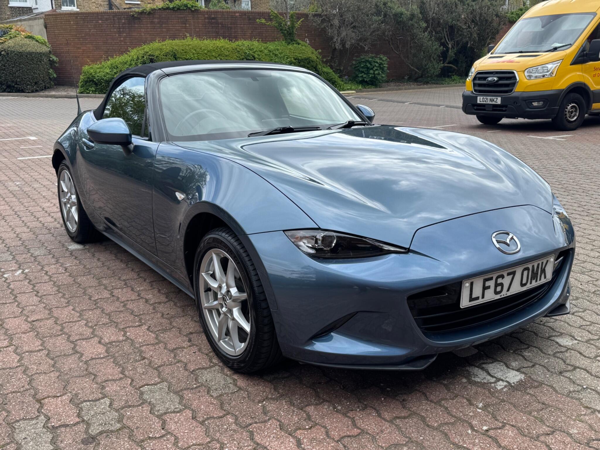 2017 Mazda MX-5 1.5 SKYACTIV-G SE-L Nav Euro 6 2dr, exterior view 4