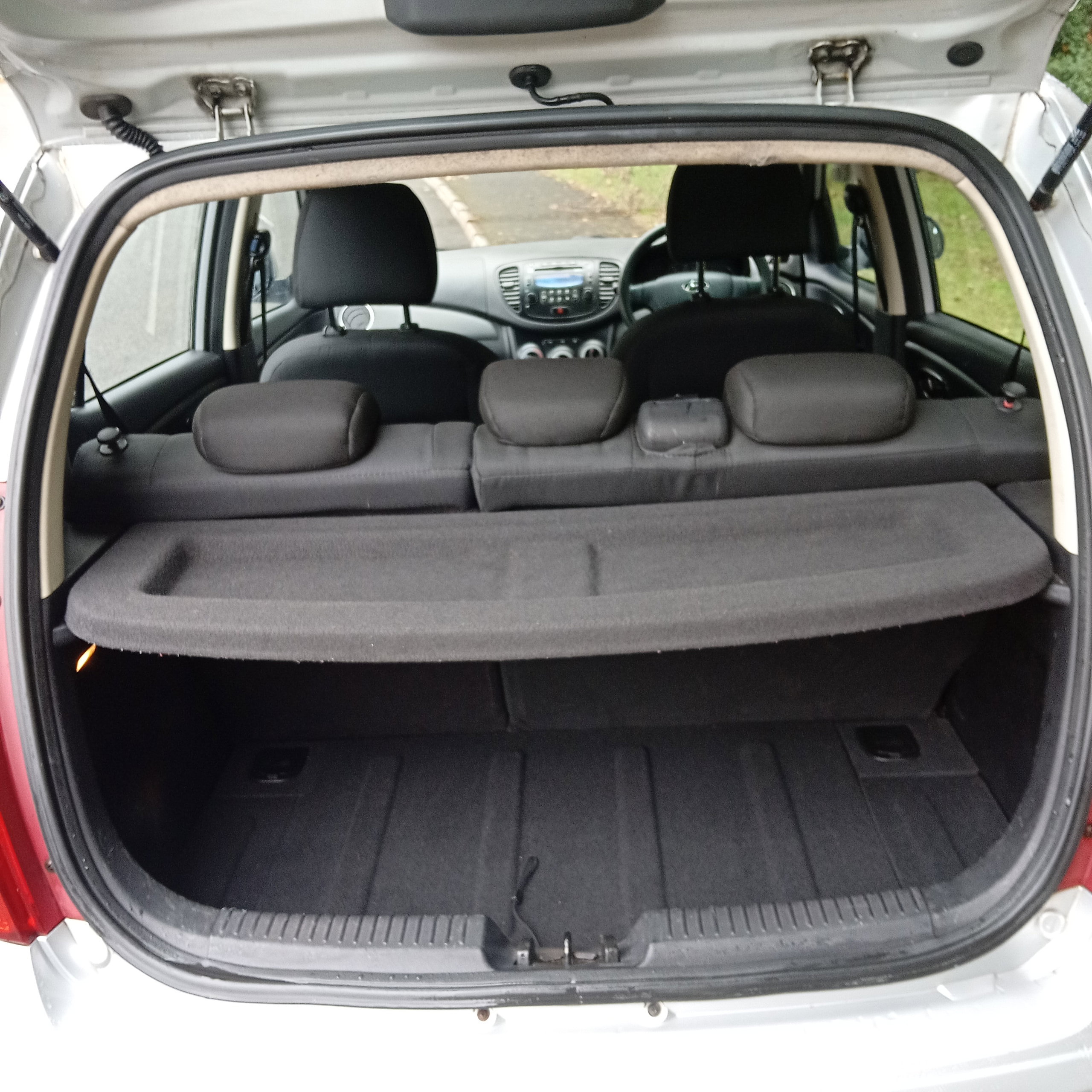 2012 12 HYUNDAI I10