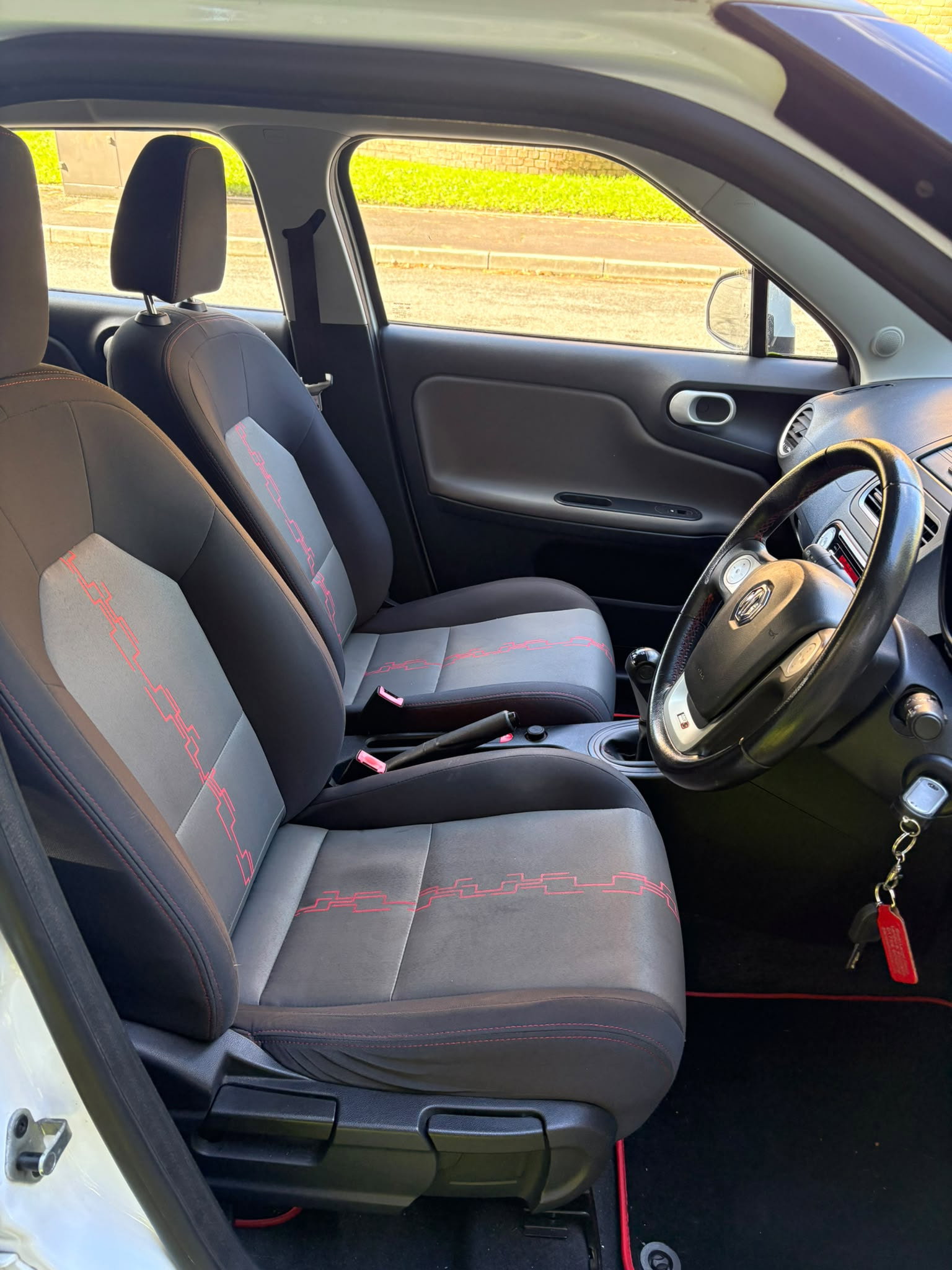 2017 67 MG MG 3