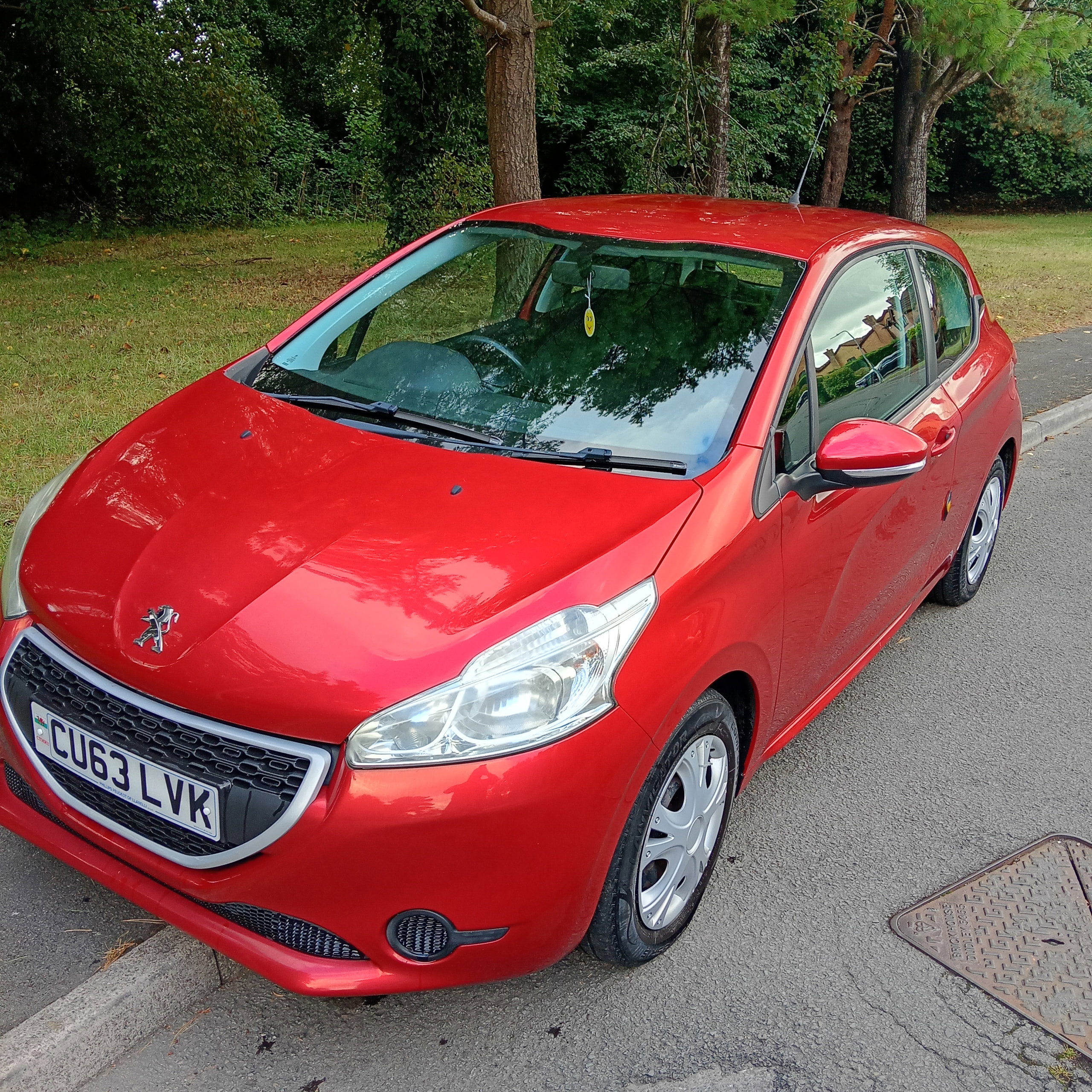 2013 63 PEUGEOT 208 1.2 VTi Access+ Hatchback 3dr Petrol Manual Euro 5 (82 ps)