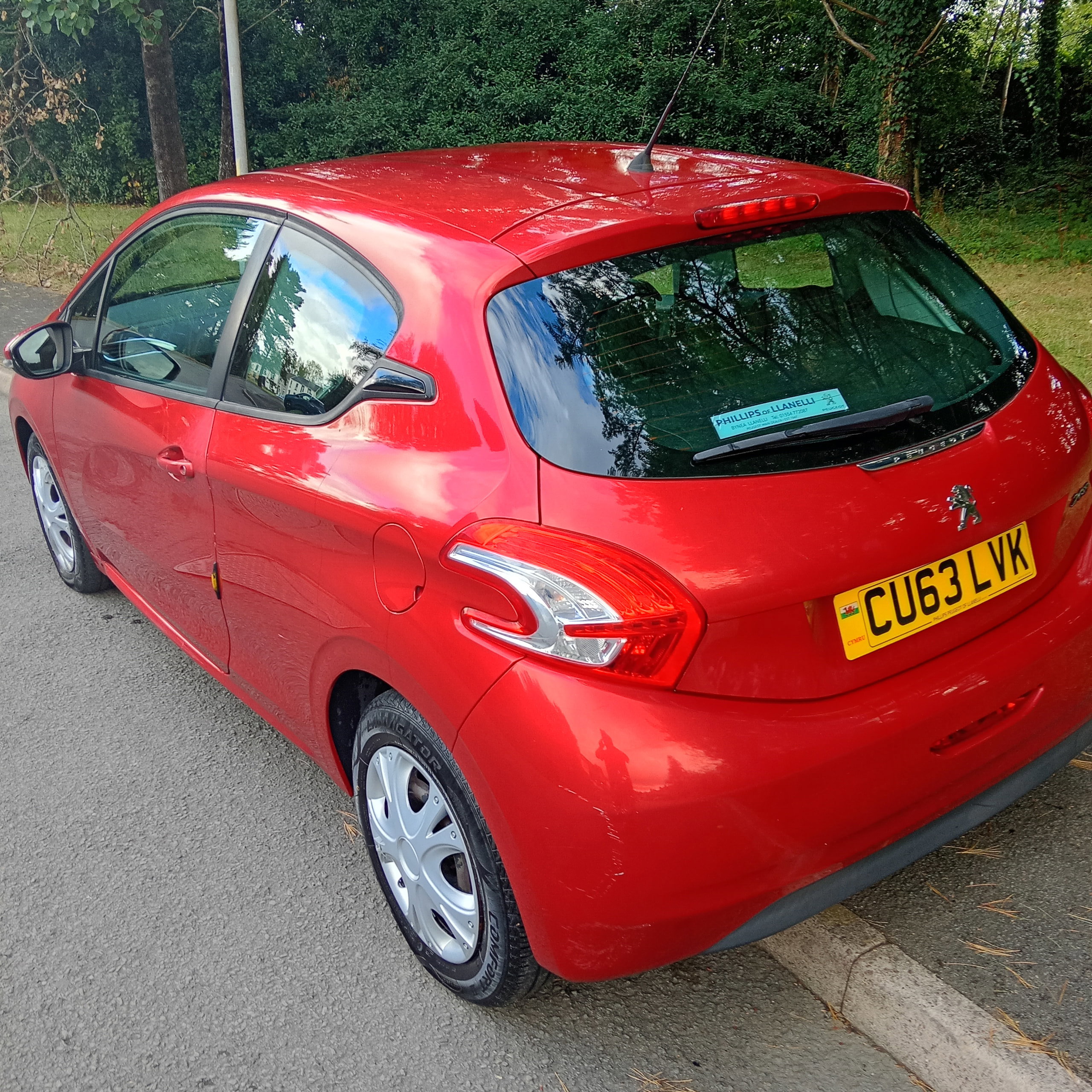 2013 63 PEUGEOT 208