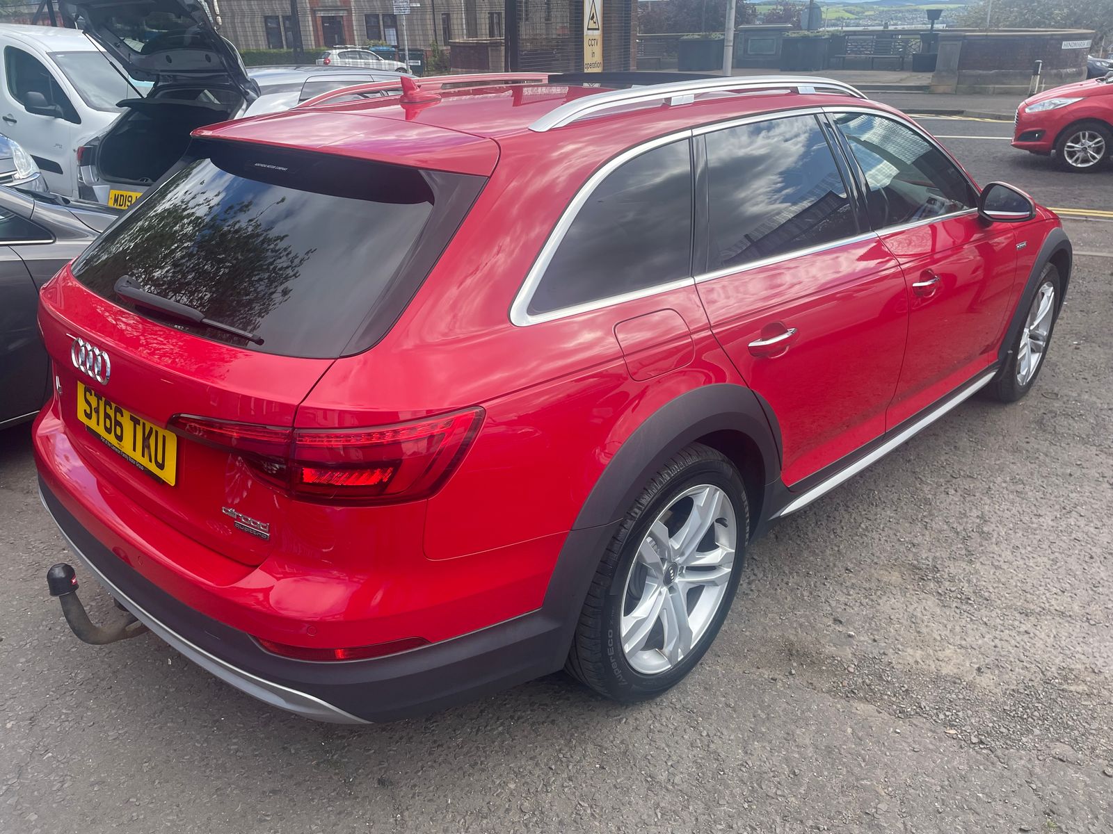2016 Audi A4 allroad 3.0 TDI V6 Sport Estate 5dr Diesel S Tronic quattro Euro 6 (s/s) (218 ps), exterior view 4
