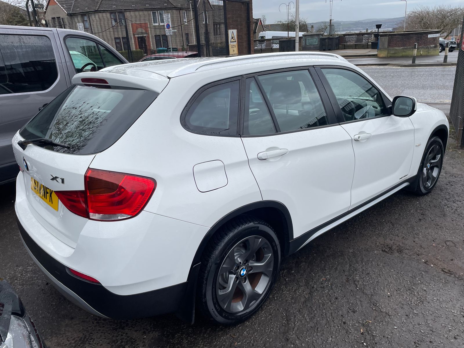 2011 BMW X1 2.0 18d SE SUV 5dr Diesel Manual xDrive Euro 5 (143 ps), exterior view 4