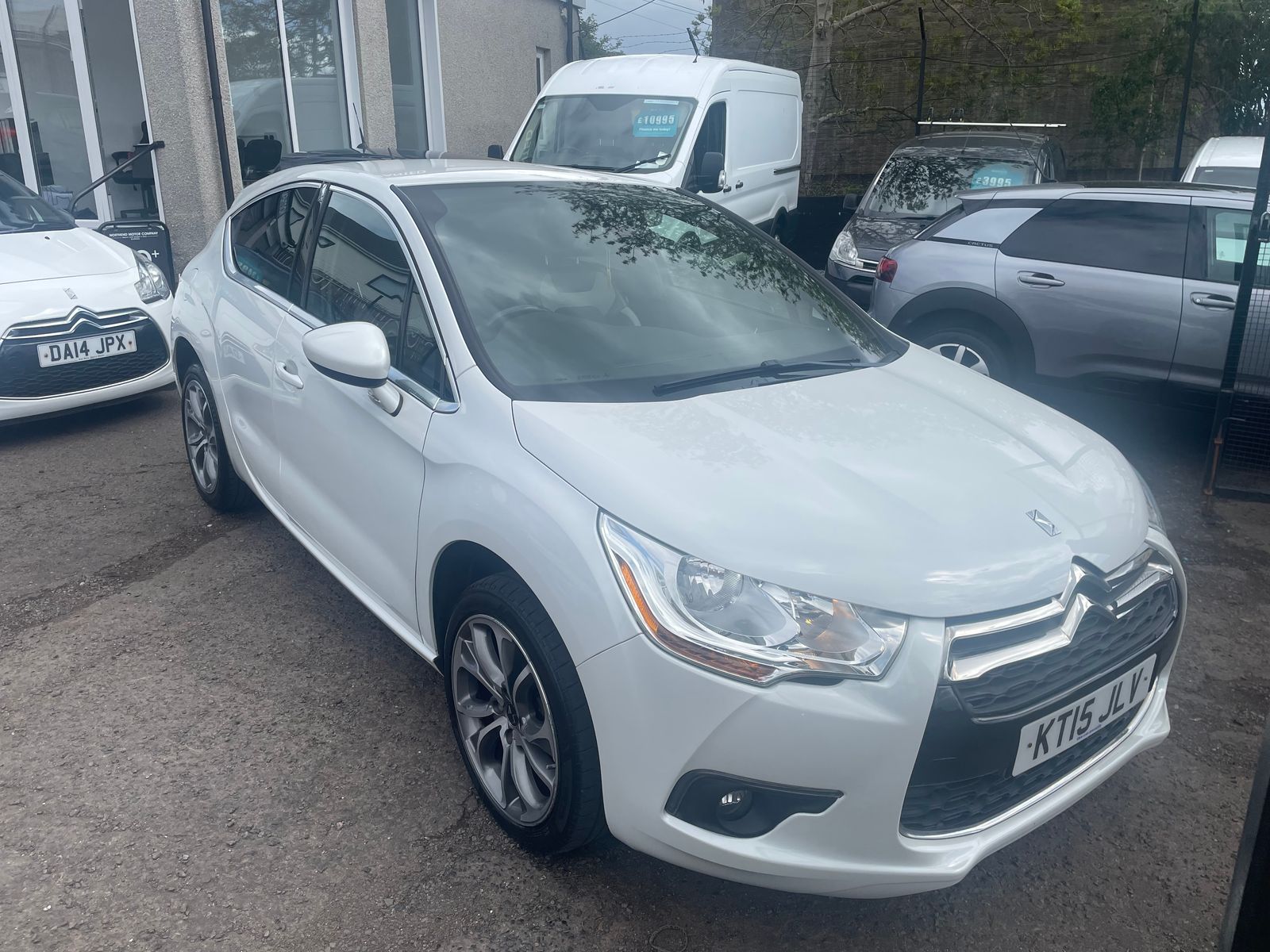 2015 DS Automobiles Ds 4 1.6 BlueHDi DStyle Nav Hatchback 5dr Diesel EAT6 Euro 6 (s/s) (120 ps)