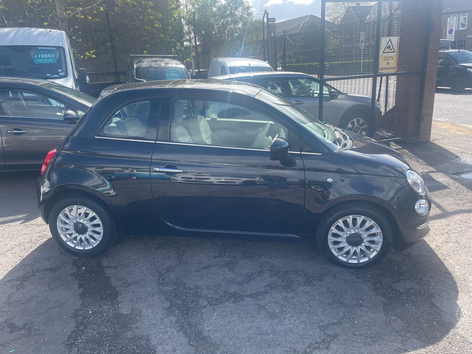 2017 Fiat 500 1.2 Lounge Hatchback 3dr Petrol Manual Euro 6 (s/s) (69 bhp), exterior view 3