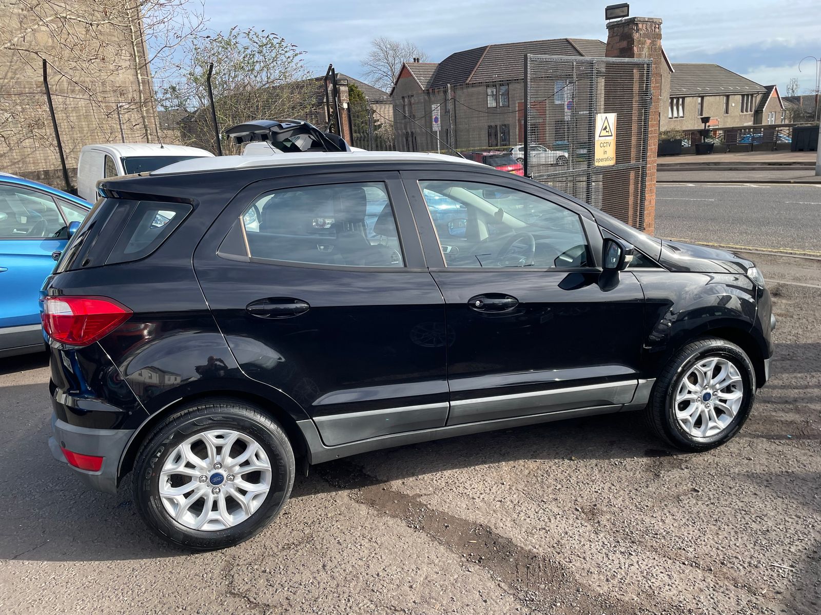 2015 Ford EcoSport 1.0T EcoBoost Zetec SUV 5dr Petrol Manual 2WD Euro 6 (s/s) (125 ps), exterior view 3