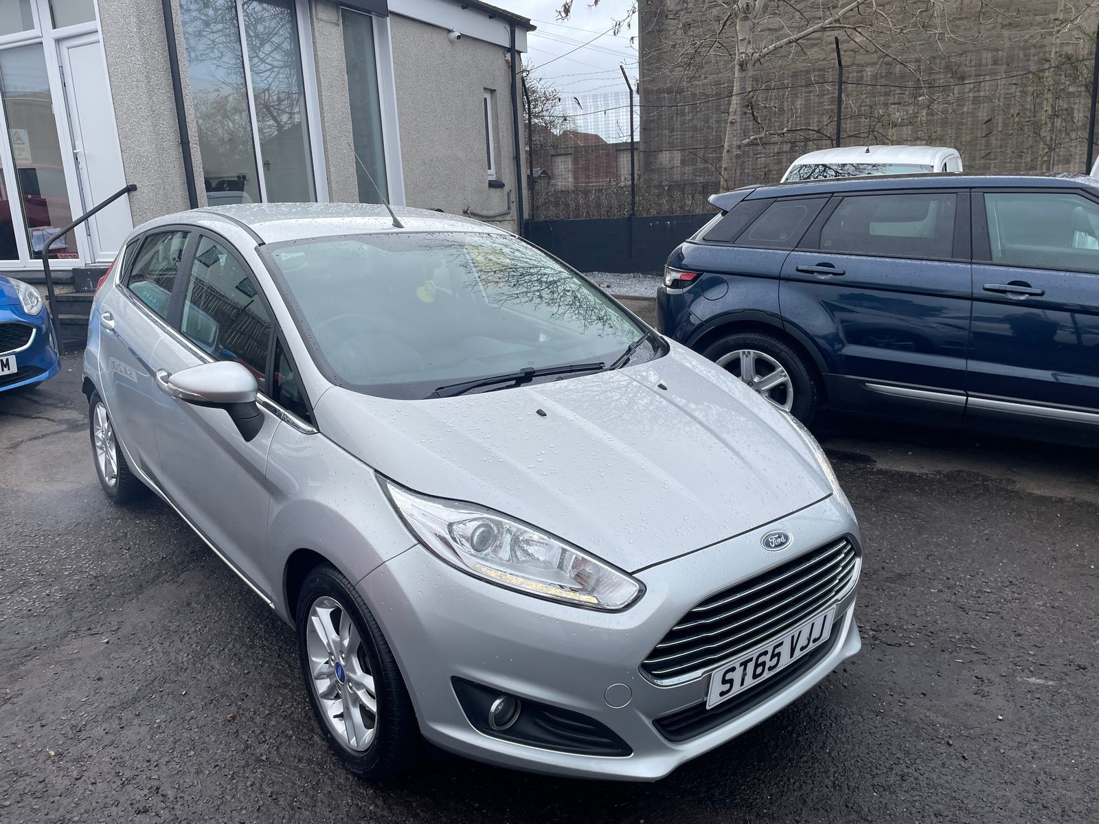 2016 Ford Fiesta 1.5 TDCi Zetec Hatchback 5dr Diesel Manual Euro 6 (75 ps), exterior view 2
