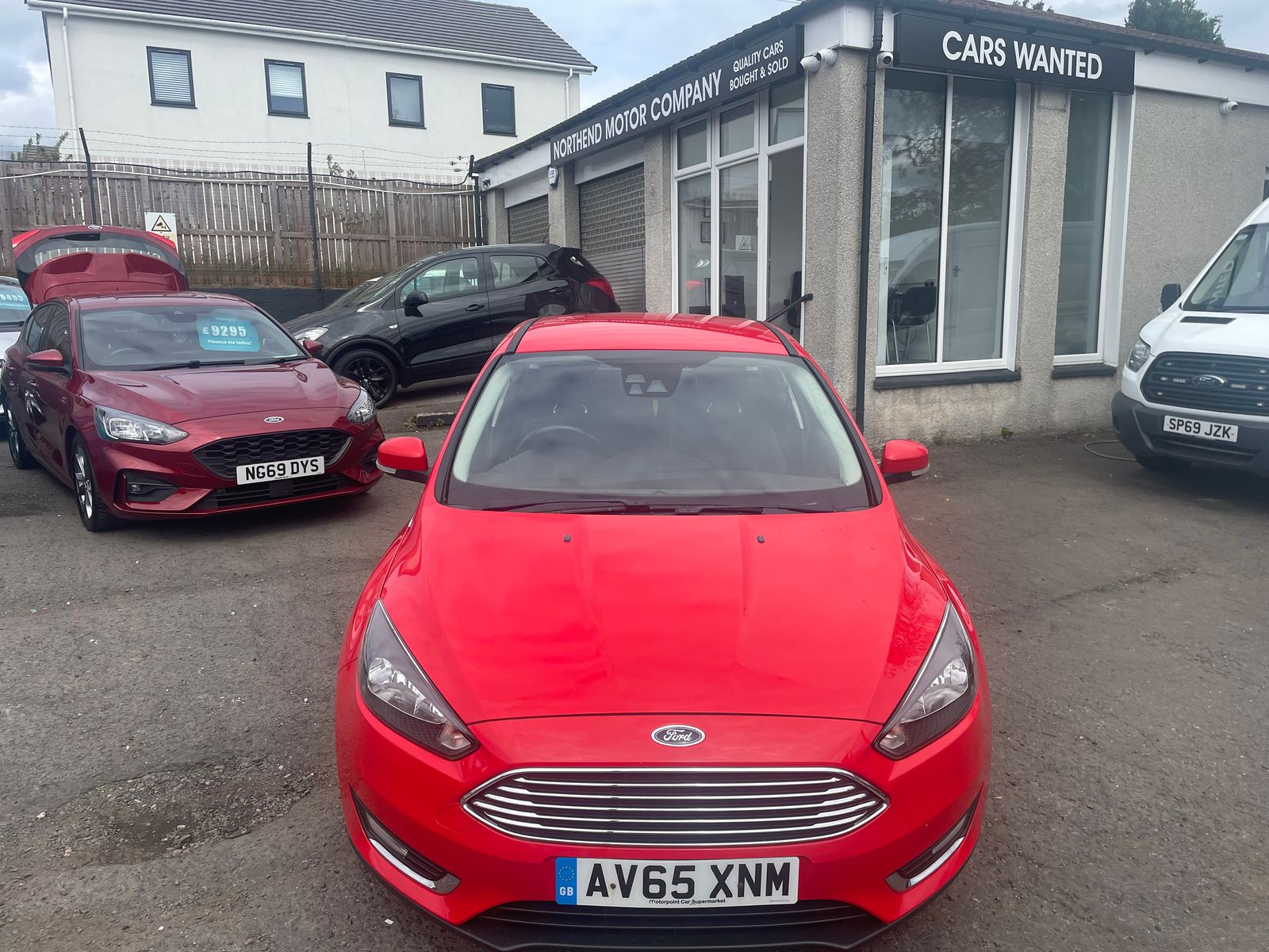 2015 Ford Focus 1.0T EcoBoost Titanium Hatchback 5dr Petrol Manual Euro 6 (s/s) (100 ps), exterior view 2