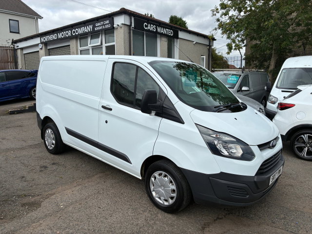 White 2017 Ford Transit Custom Van Front-wheel drive Manual