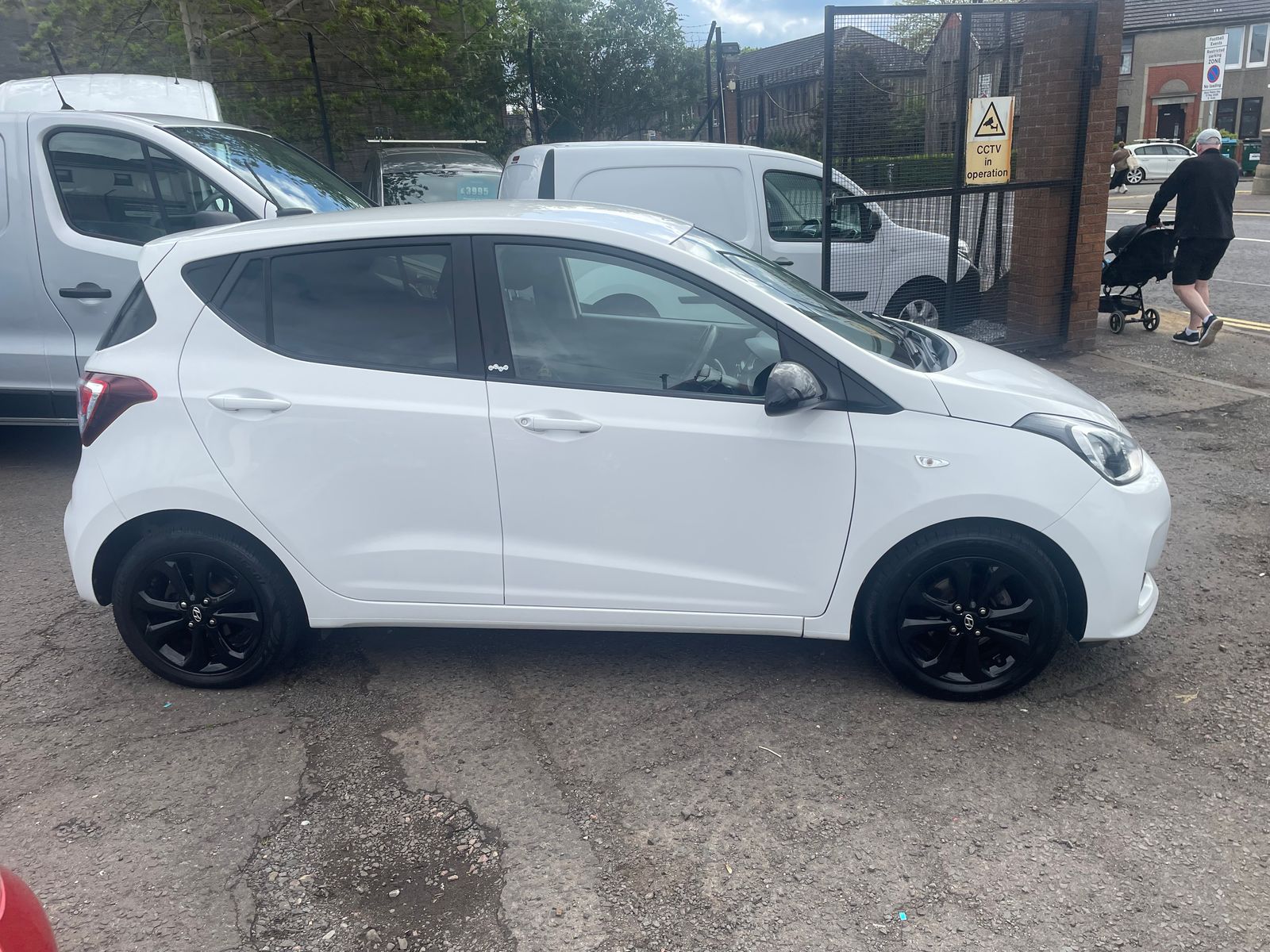 2019 Hyundai I10 1.0 Play Hatchback 5dr Petrol Manual Euro 6 (67 ps), exterior view 3