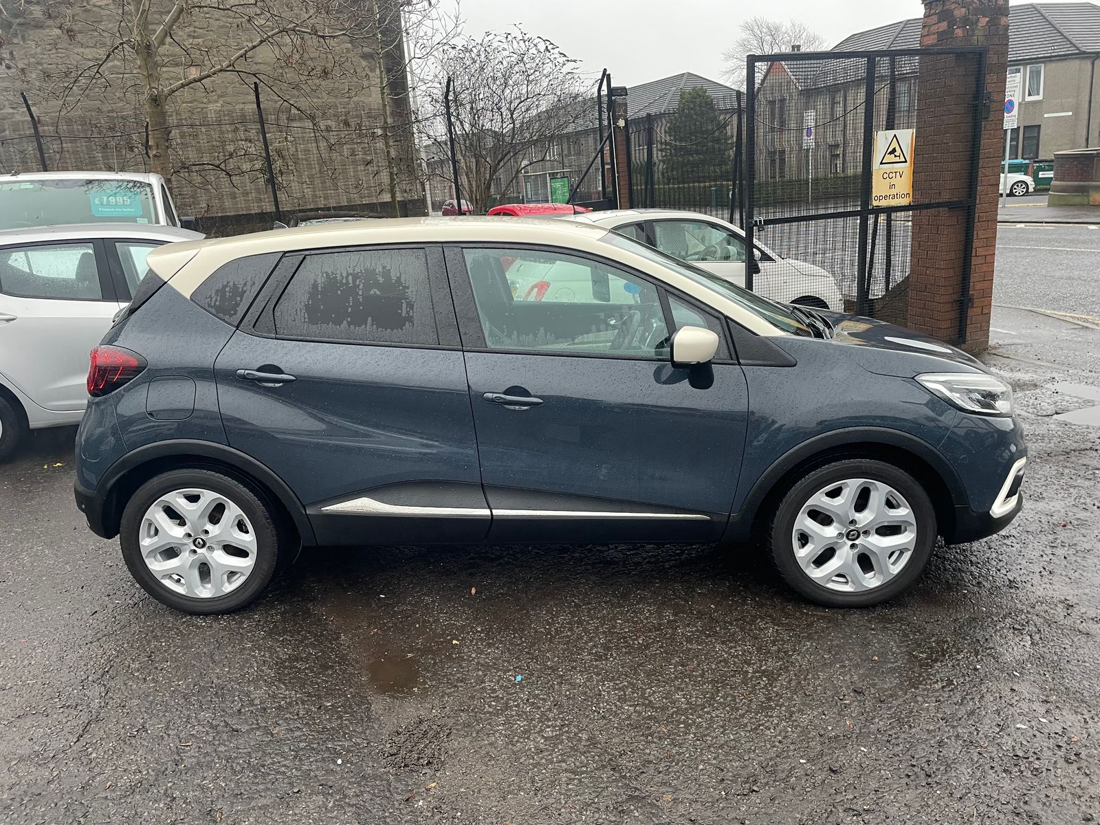 2018 Renault Captur 0.9L GT LINE TCE SUV 5dr Petrol Manual Euro 6 (89 bhp), exterior view 4