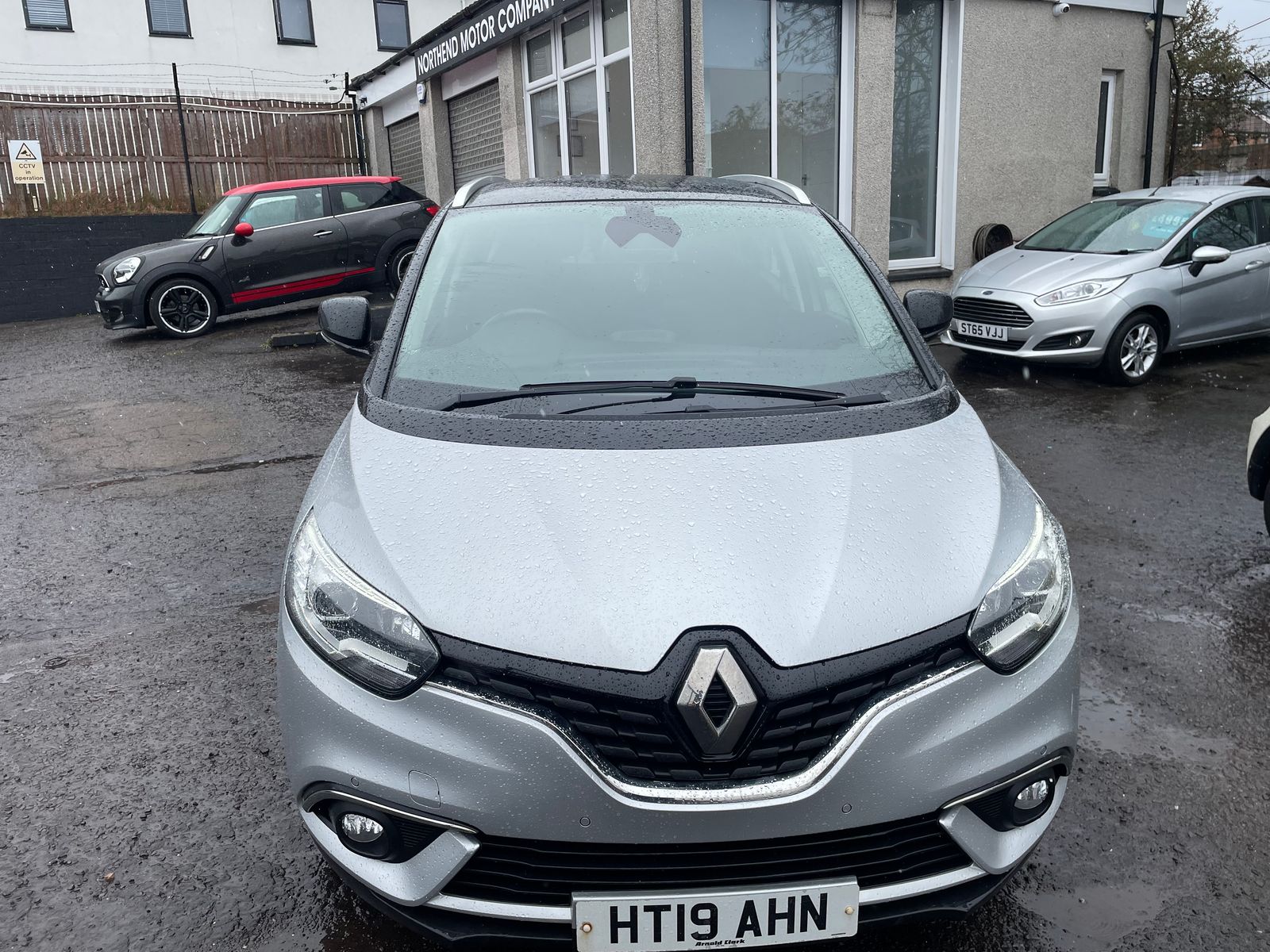 2019 Renault Grand Scenic 1.3 TCe Iconic MPV 5dr Petrol Manual Euro 6 (s/s) (140 ps), exterior view 2