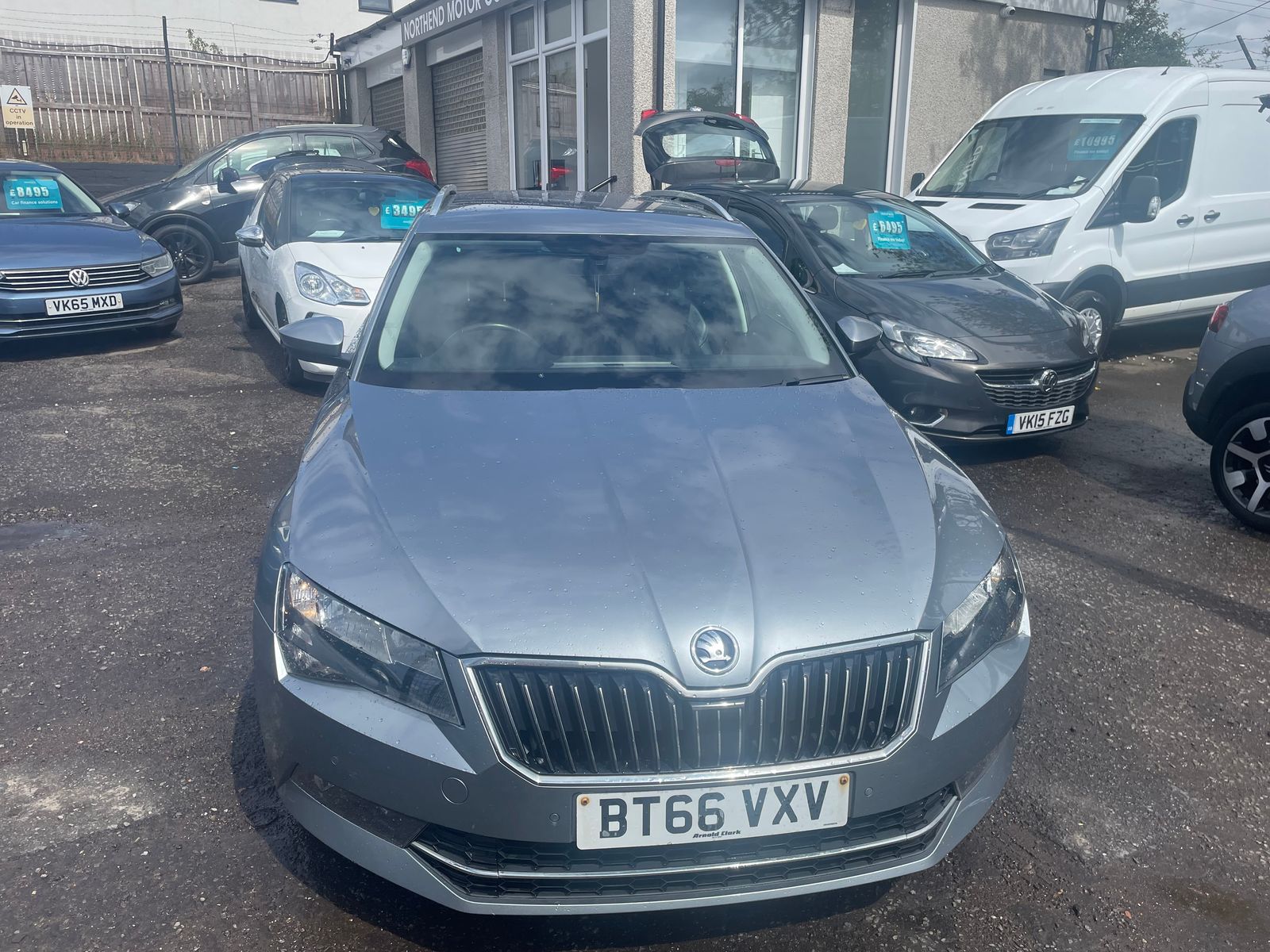 2016 Skoda Superb 2.0 TDI SE Technology Estate 5dr Diesel Manual Euro 6 (s/s) (150 ps), exterior view 2