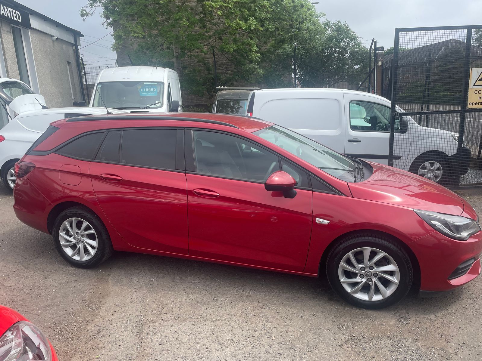 2021 Vauxhall Astra 1.5 Turbo D SE Sports Tourer 5dr Diesel Manual Euro 6 (s/s) (105 ps), exterior view 3