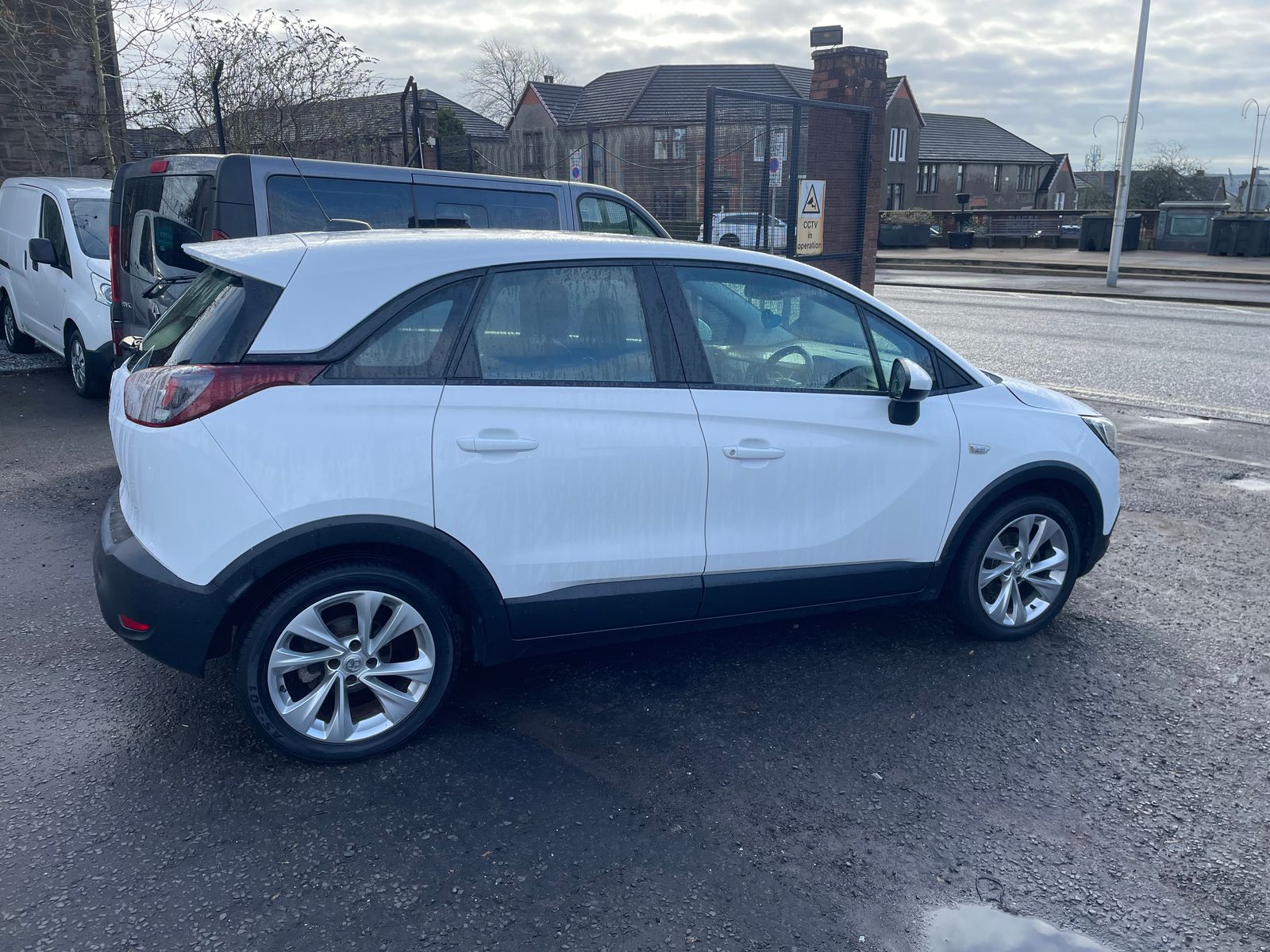 2018 Vauxhall Crossland X 1.2 SE SUV 5dr Petrol Manual Euro 6 (83 ps), exterior view 3