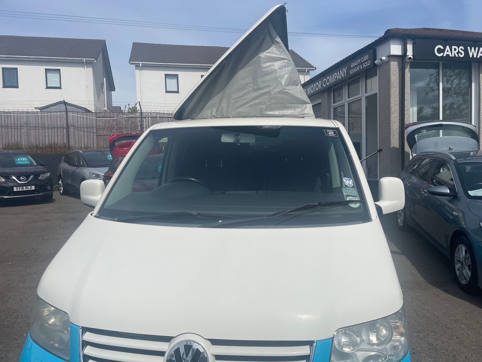 2005 Volkswagen Caravelle 2.5 TDI SE MPV 5dr Diesel Manual Euro 3 (130 ps), exterior view 4