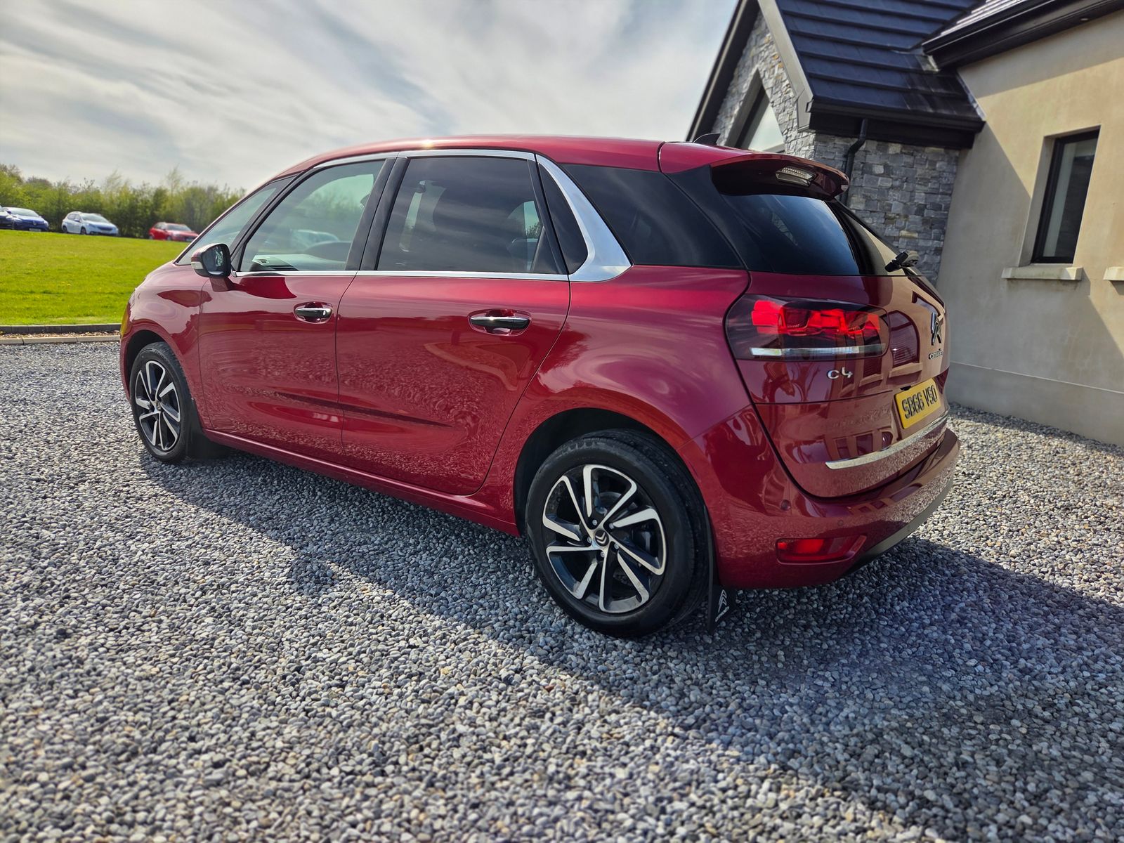 2016 Citroen C4 Picasso 1.6 BlueHDi Flair MPV 5dr Diesel EAT6 Euro 6 (s/s) (120 ps), exterior view 3