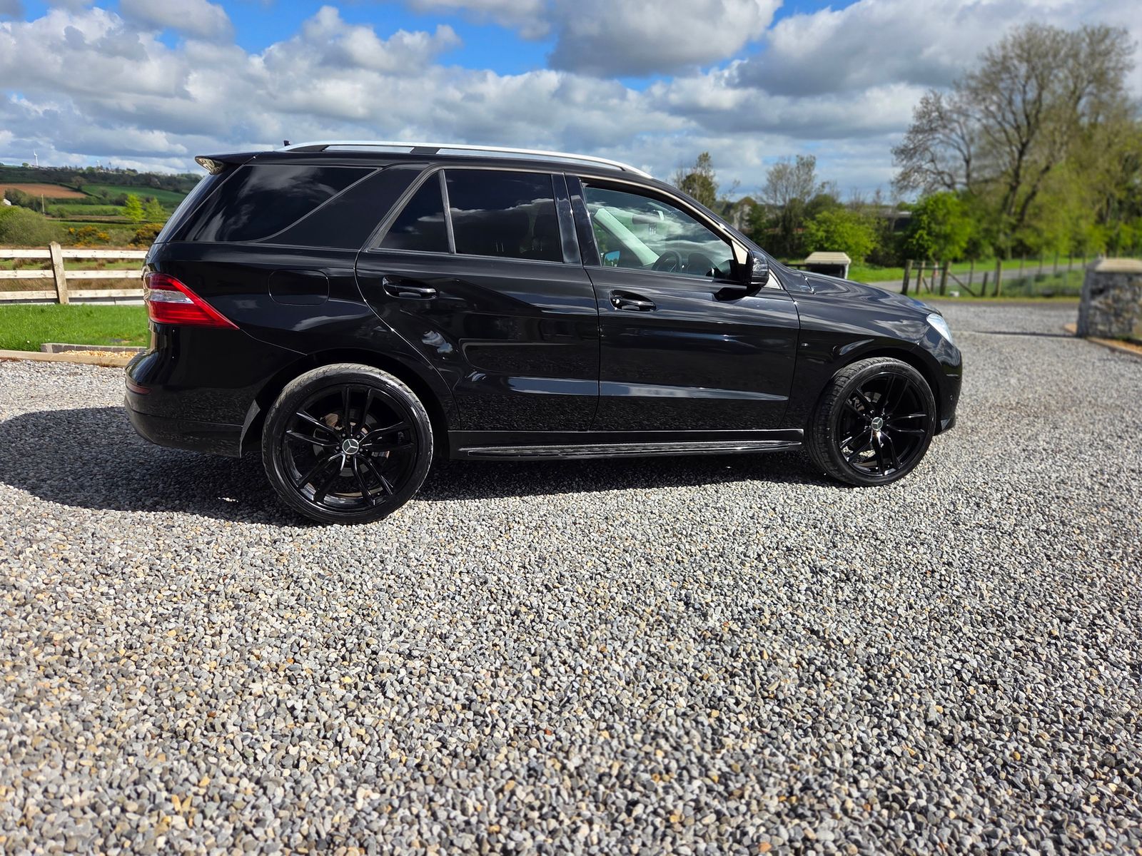 2013 Mercedes-Benz M Class 2.1 ML250 BlueTEC AMG Sport SUV 5dr Diesel G-Tronic 4WD Euro 6 (s/s) (204 ps), exterior view 4