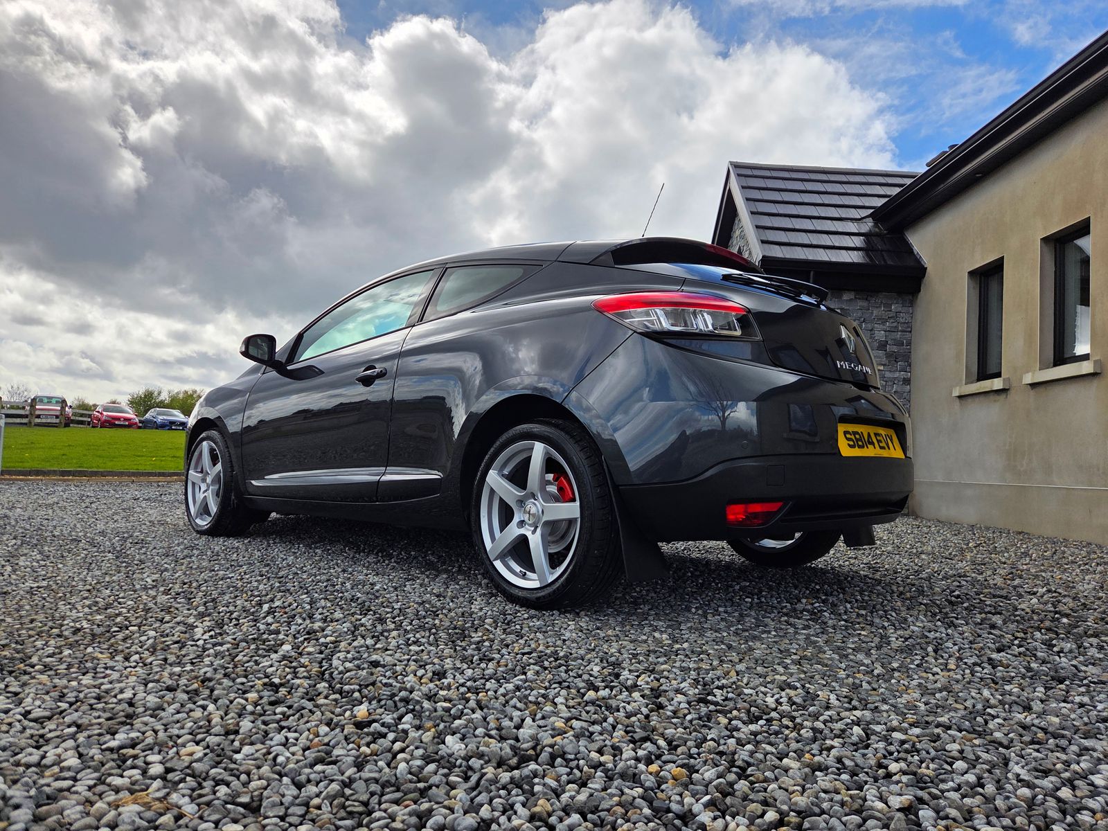 2014 Renault Megane 1.5 dCi ENERGY Dynamique TomTom Coupe 3dr Diesel Manual Euro 5 (s/s) (110 ps), exterior view 3