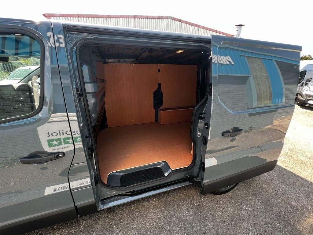 Renault Trafic Trafic SL28 Sport+ Blue dCi Auto 5dr Automatic 2025