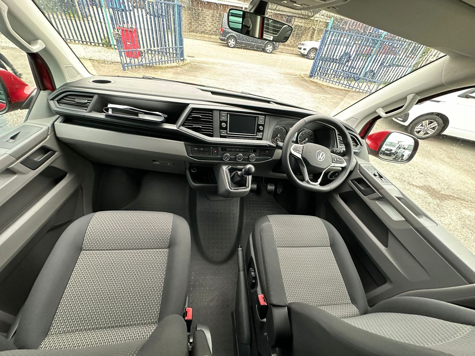 Volkswagen Transporter TRANSPORTER T32 HIGHLINE TDI 5dr Manual 2025