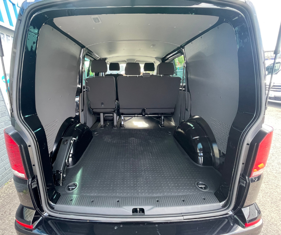 Volkswagen VOLKSWAGEN TRANSPORTER T3 kombi van - DSG 4dr Automatic 2025