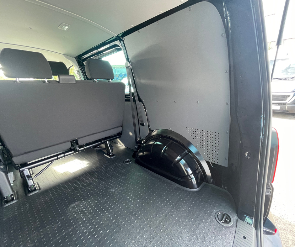 Volkswagen VOLKSWAGEN TRANSPORTER T3 kombi van - DSG 4dr Automatic 2025