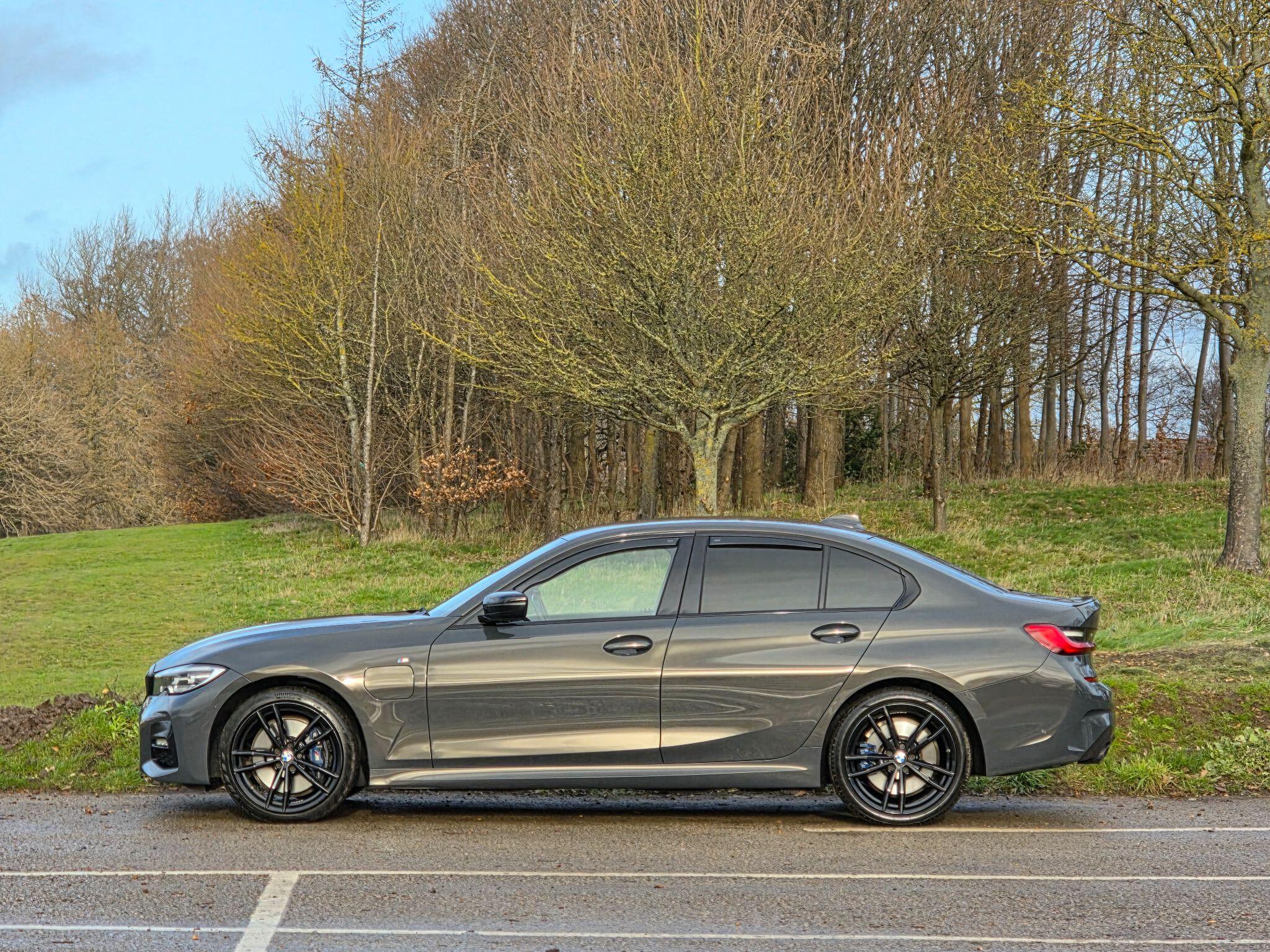 2020 BMW 3 Series 2.0 330e 12kWh M Sport Plus Edition Auto Euro 6 (s/s) 4dr, exterior view 4