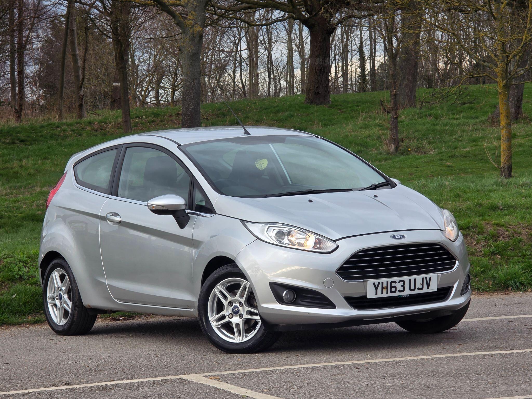 2013 Ford Fiesta 1.25 Zetec Euro 5 3dr for sale, exterior front view