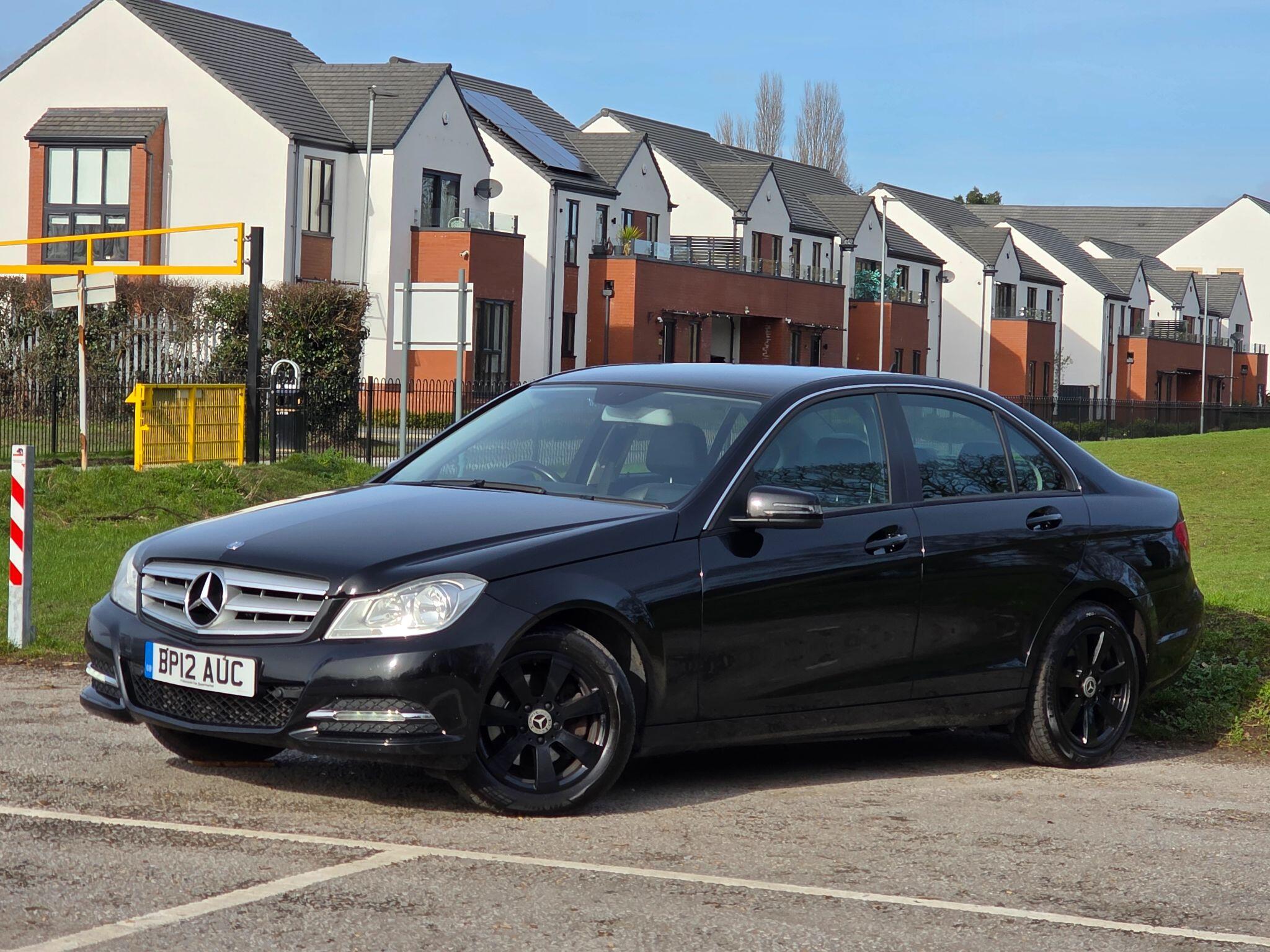2012 Mercedes-Benz C Class 2.1 C220 CDI BlueEfficiency Executive SE G-Tronic+ Euro 5 (s/s) 4dr, exterior view 3