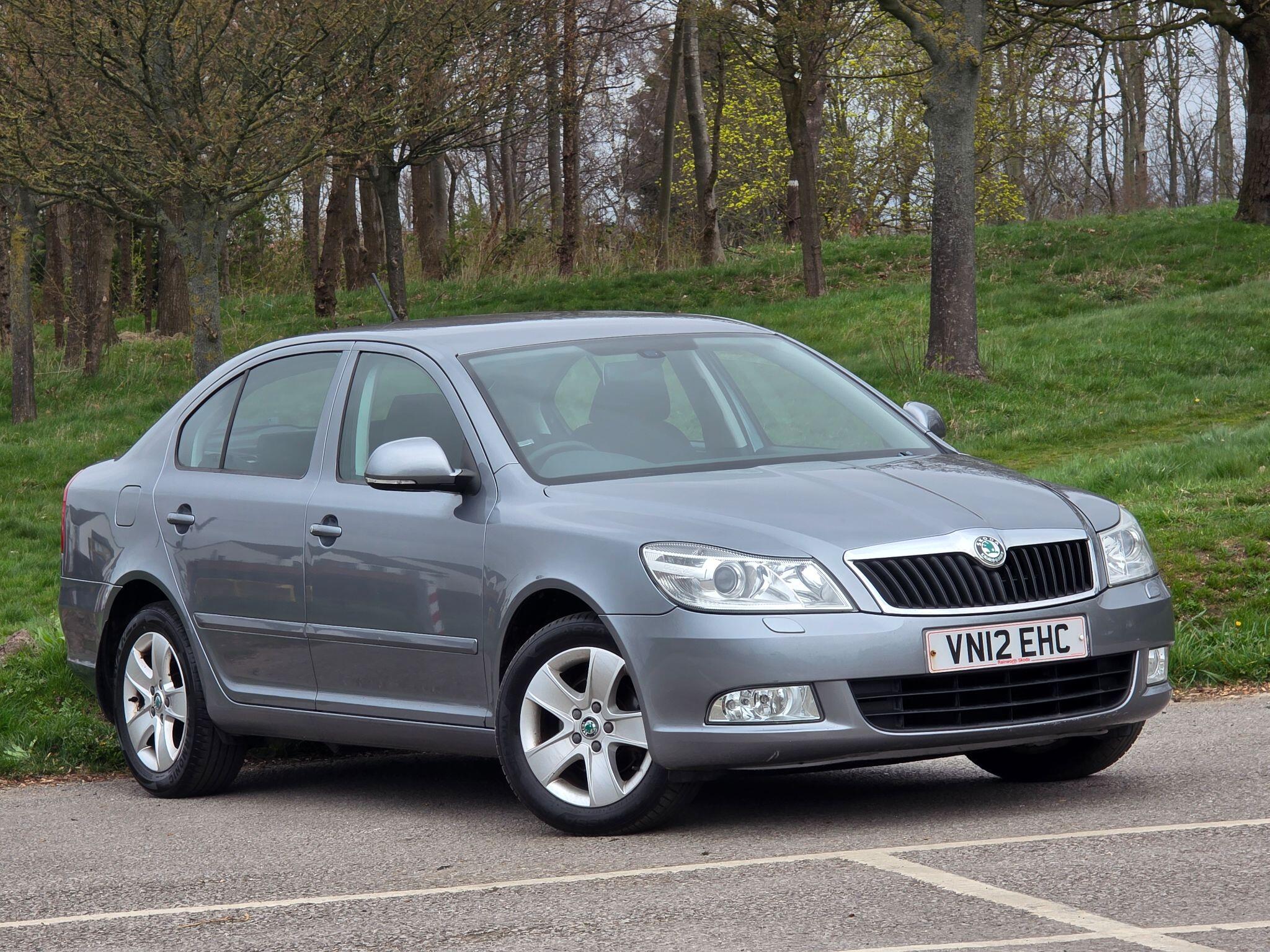2012 Skoda Octavia 1.6TD Elegance CR (105bhp) Hatchback