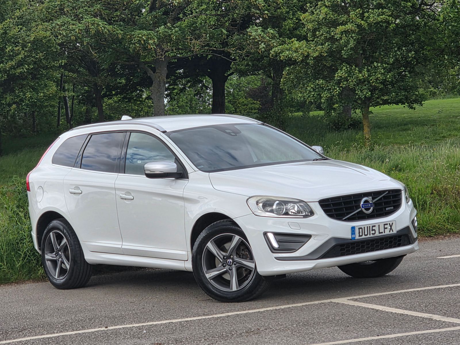 2015 Volvo XC60 2.4 D4 R-Design Lux Nav AWD Euro 5 (s/s) 5dr