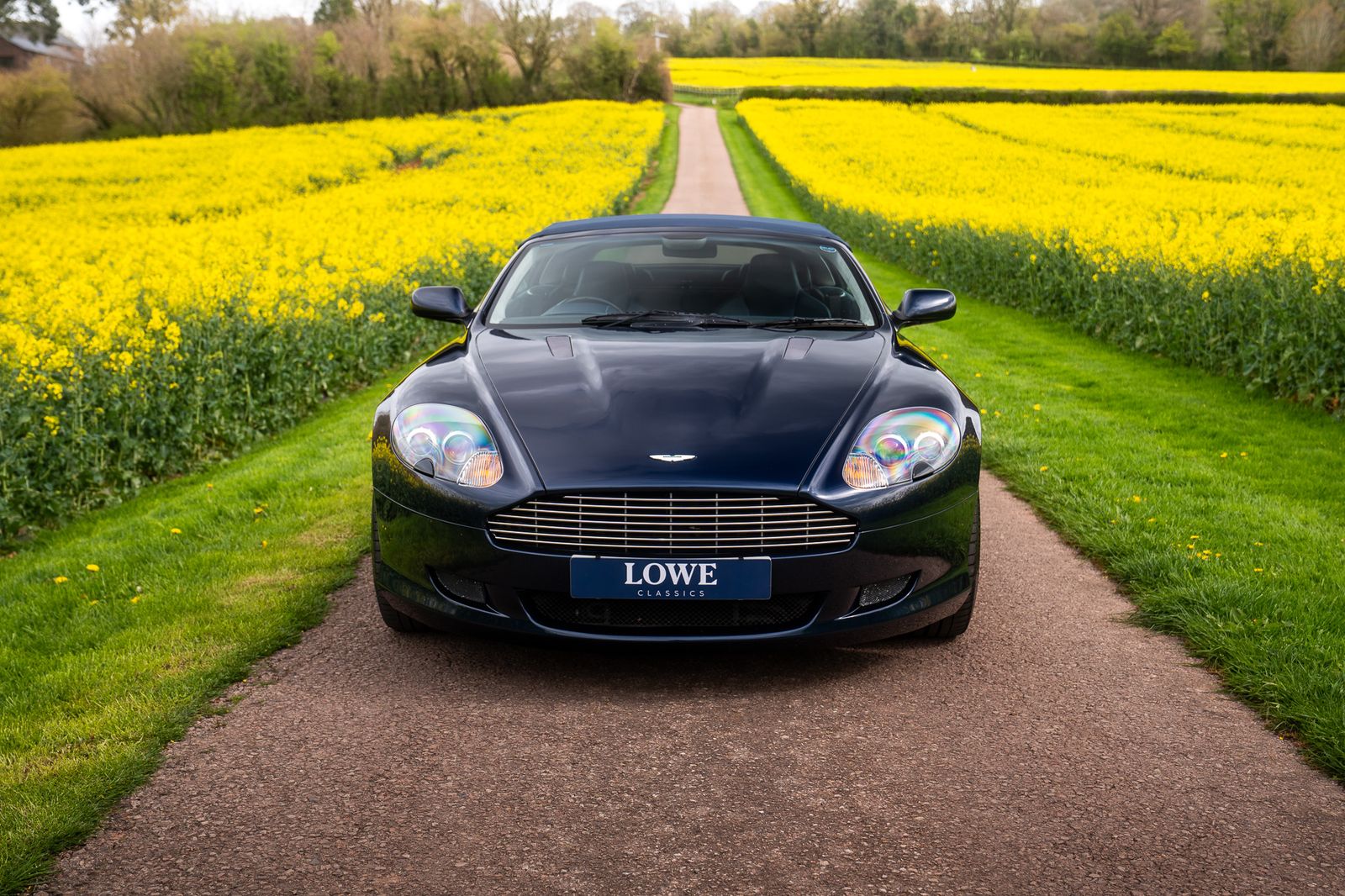 Aston Martin DB9
