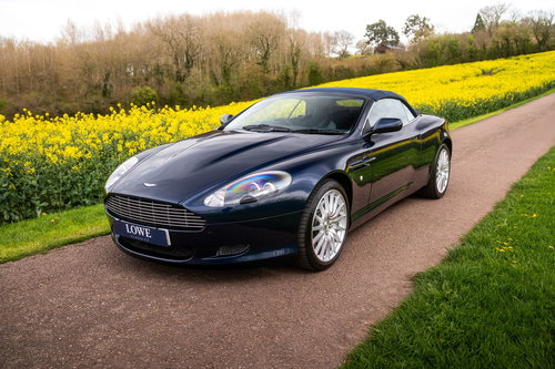 Aston Martin DB9 0