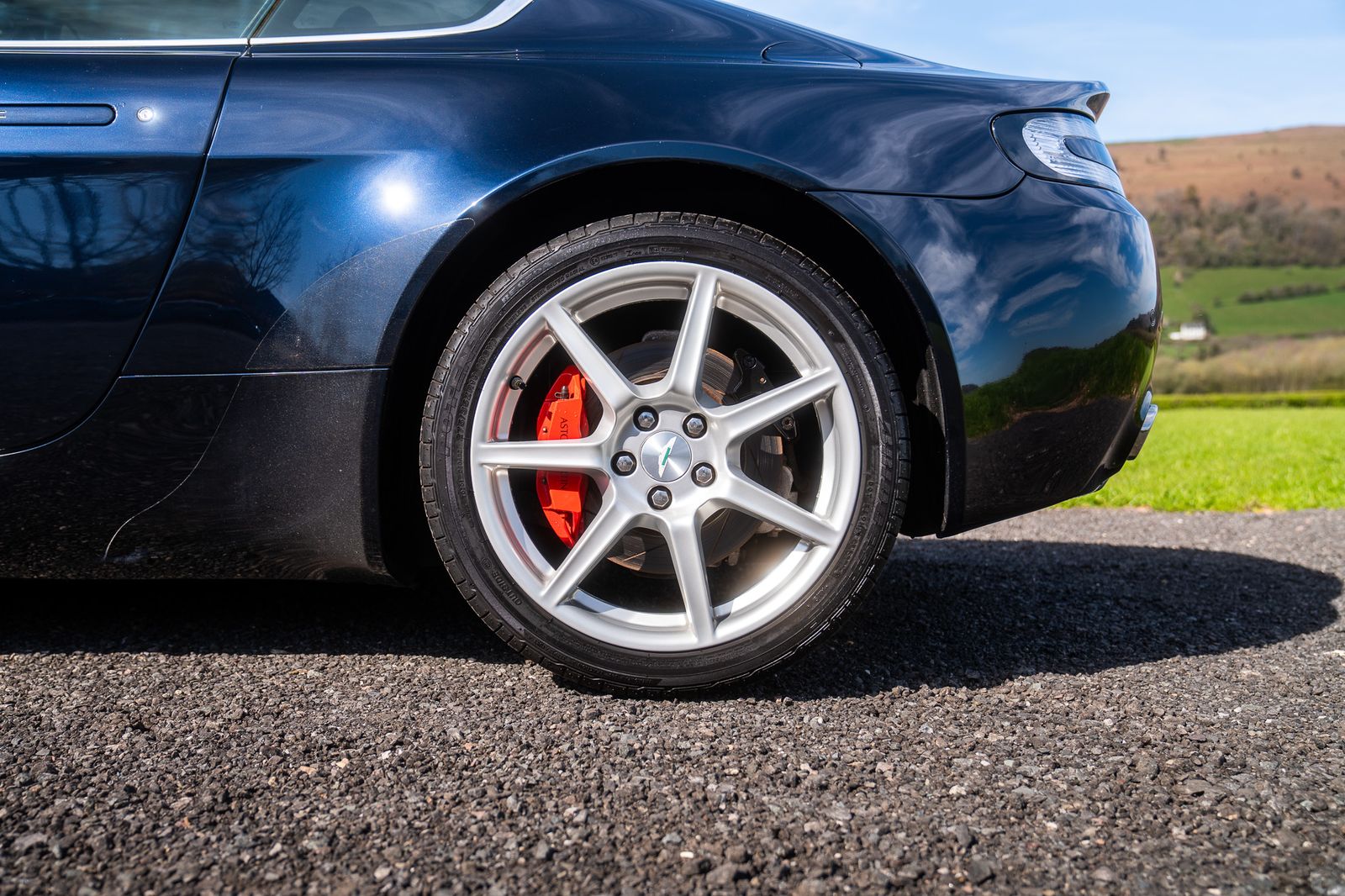 Aston Martin Vantage