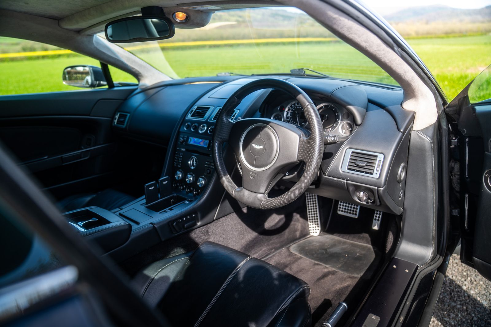 Aston Martin Vantage