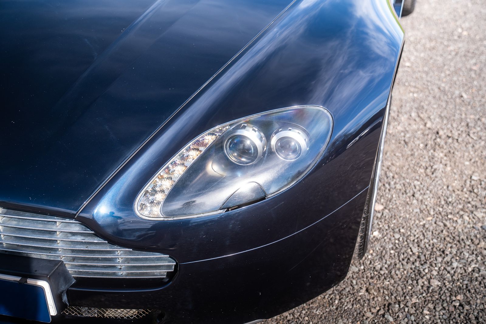 Aston Martin Vantage