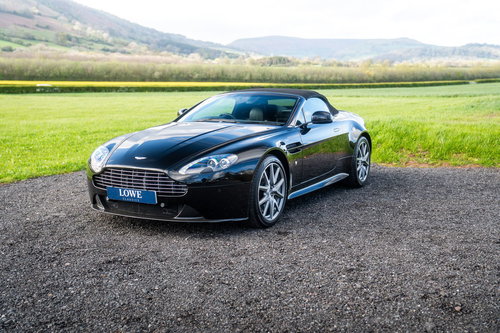 Aston Martin Vantage 2