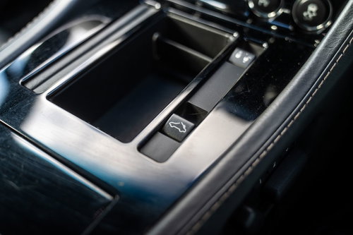 Aston Martin Vantage 35