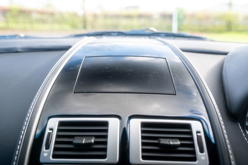 Aston Martin Vantage 23