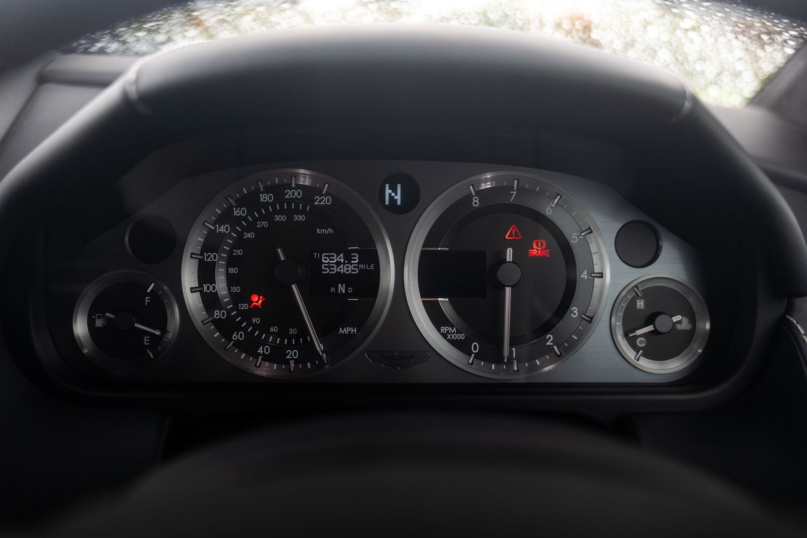 Aston Martin Vantage