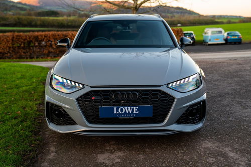 Audi RS4 Avant 1