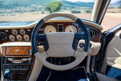 Bentley Arnage 15