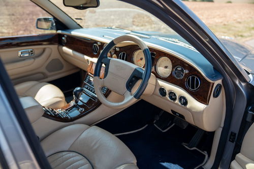 Bentley Arnage 10