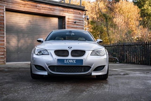 BMW 5 Series 21